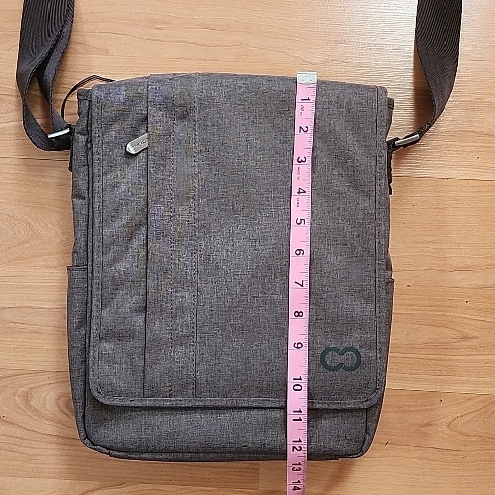 Casecrown Campus North Messenger Bag Charcoal Excellent Condition Unisex